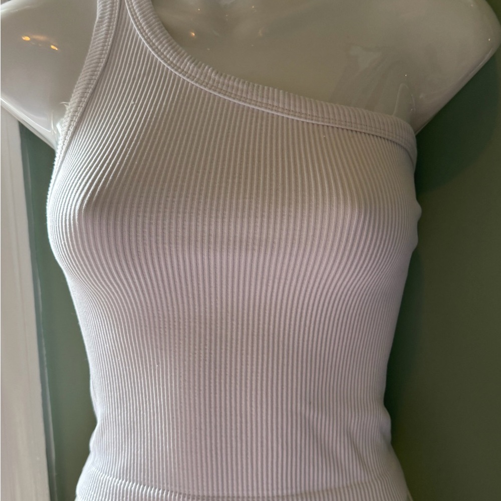 Nikibiki White One-Shoulder Ribbed Tank Top